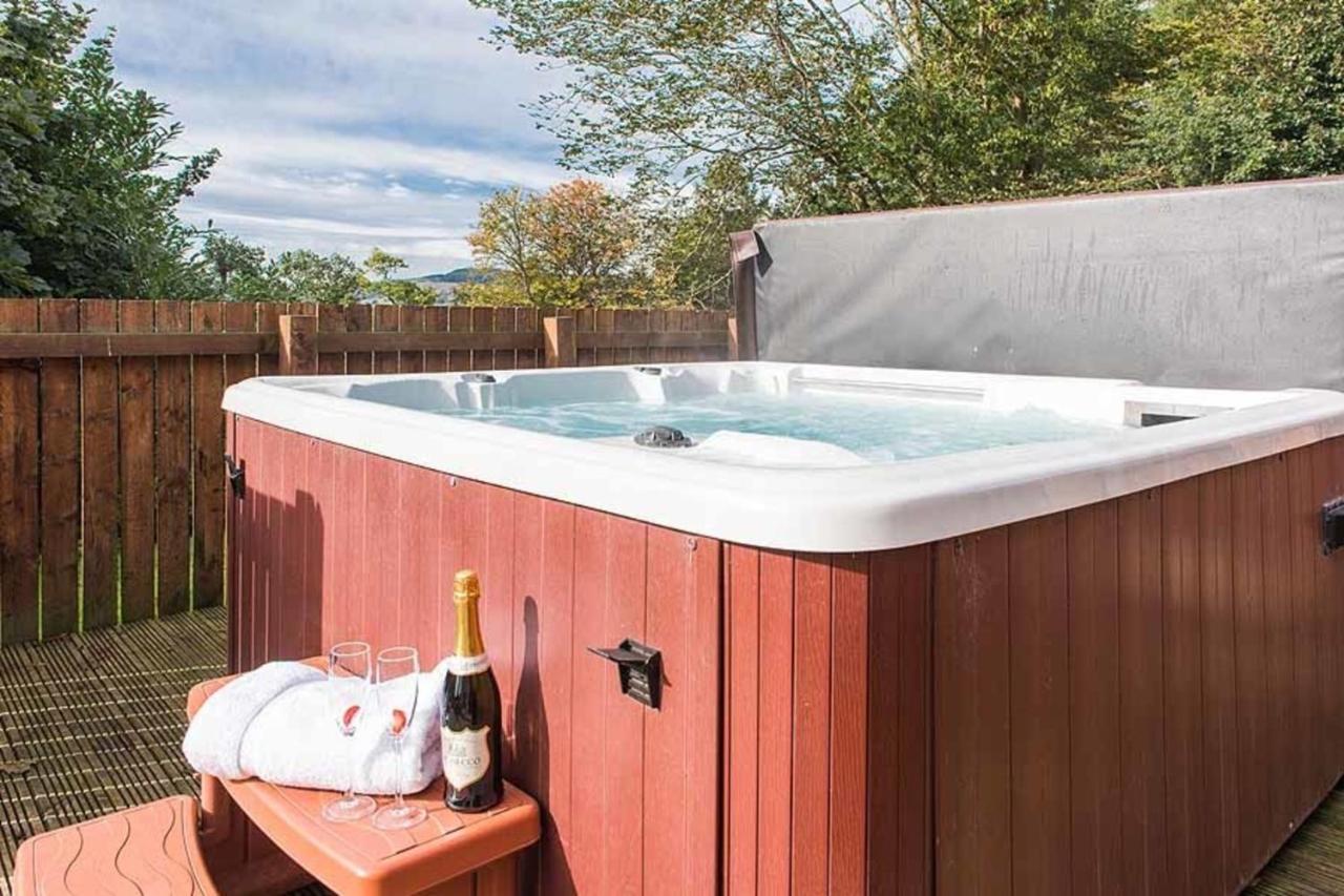 The Granary With Hot Tub Near Perth Perthshire Villa Forgandenny Eksteriør billede