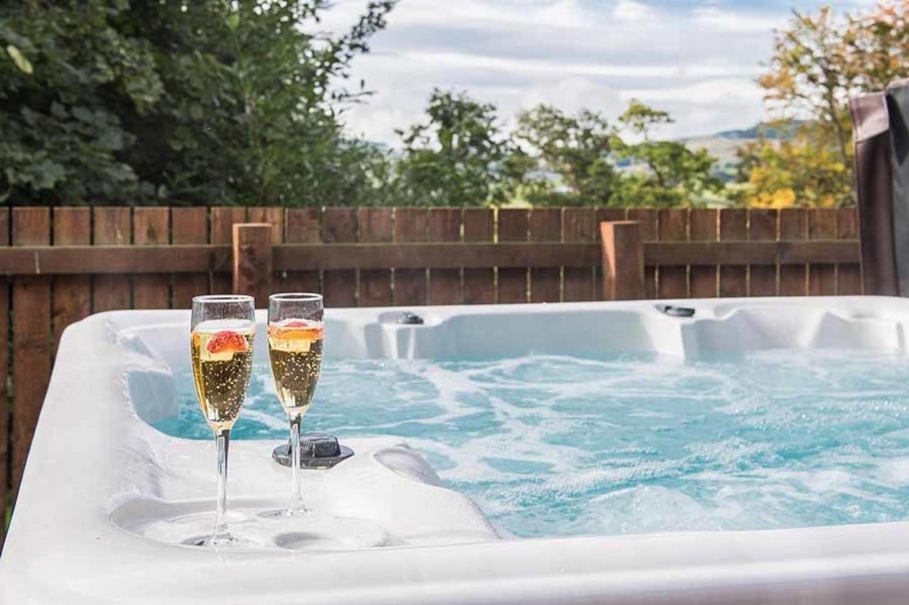 The Granary With Hot Tub Near Perth Perthshire Villa Forgandenny Eksteriør billede