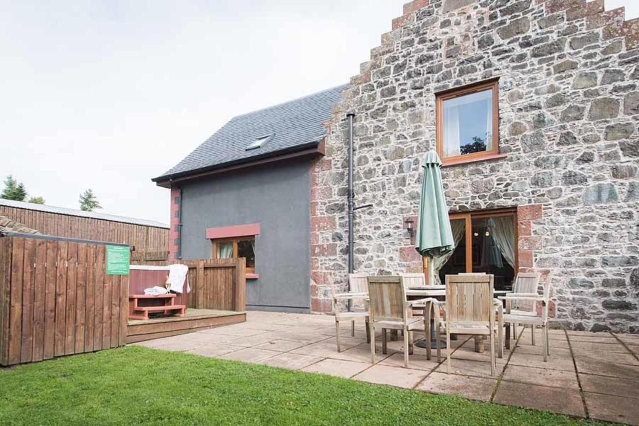 The Granary With Hot Tub Near Perth Perthshire Villa Forgandenny Eksteriør billede